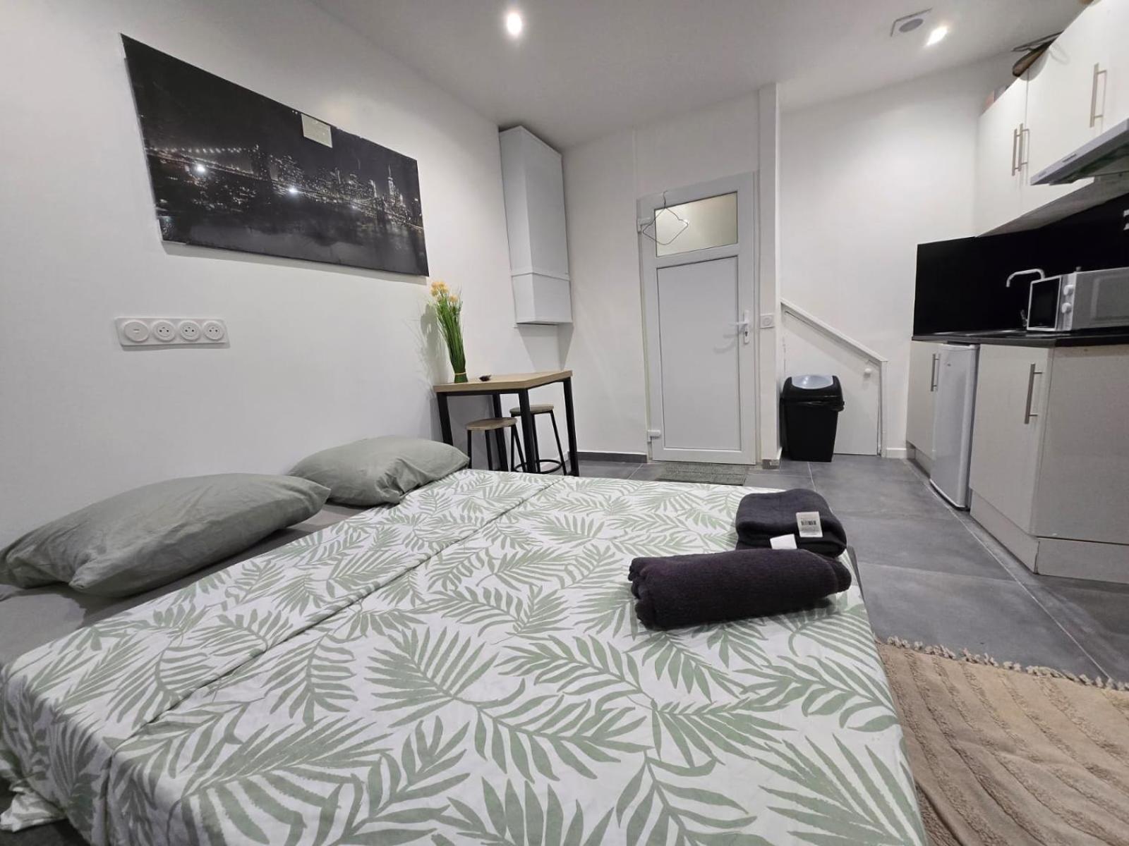 2 Studio Cosy Wifi A Meulan Esterno foto