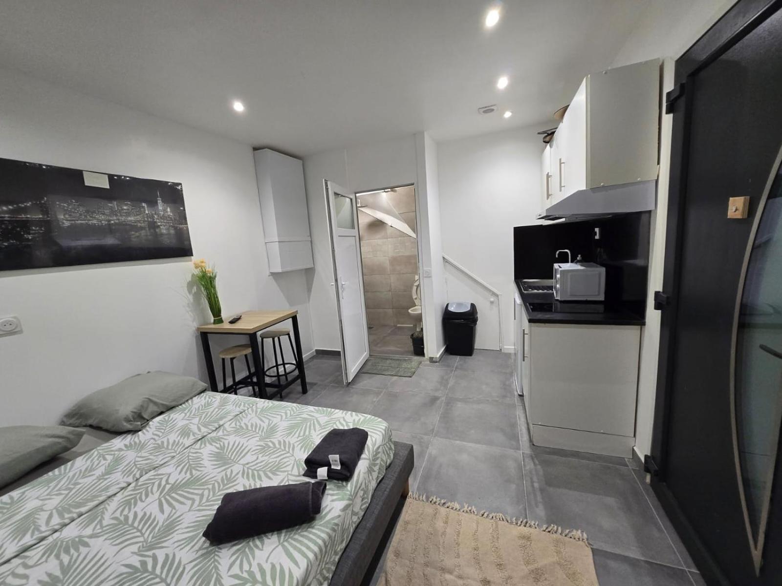 2 Studio Cosy Wifi A Meulan Esterno foto